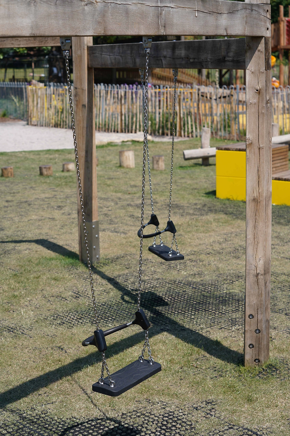 Sociable playground swings