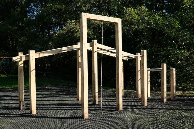 Outdoor Gym | Wooden Outdoor Gym Rig | PlayEquip