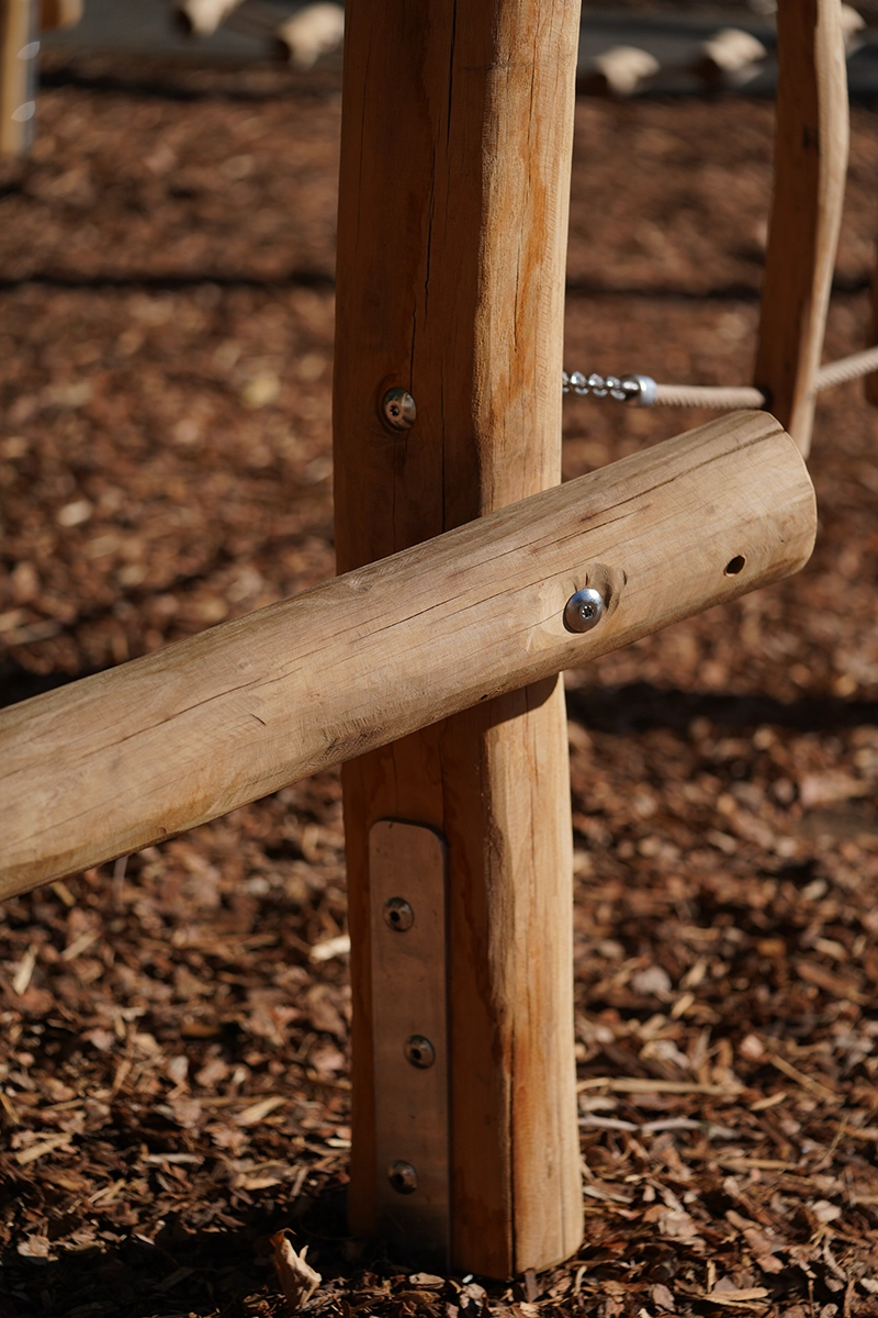 trim trail robinia london
